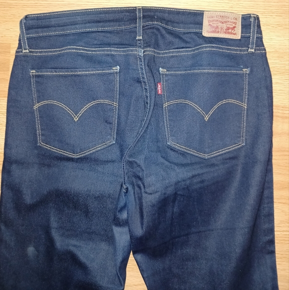 Blue Skinny Levi's - Picture 2 of 5